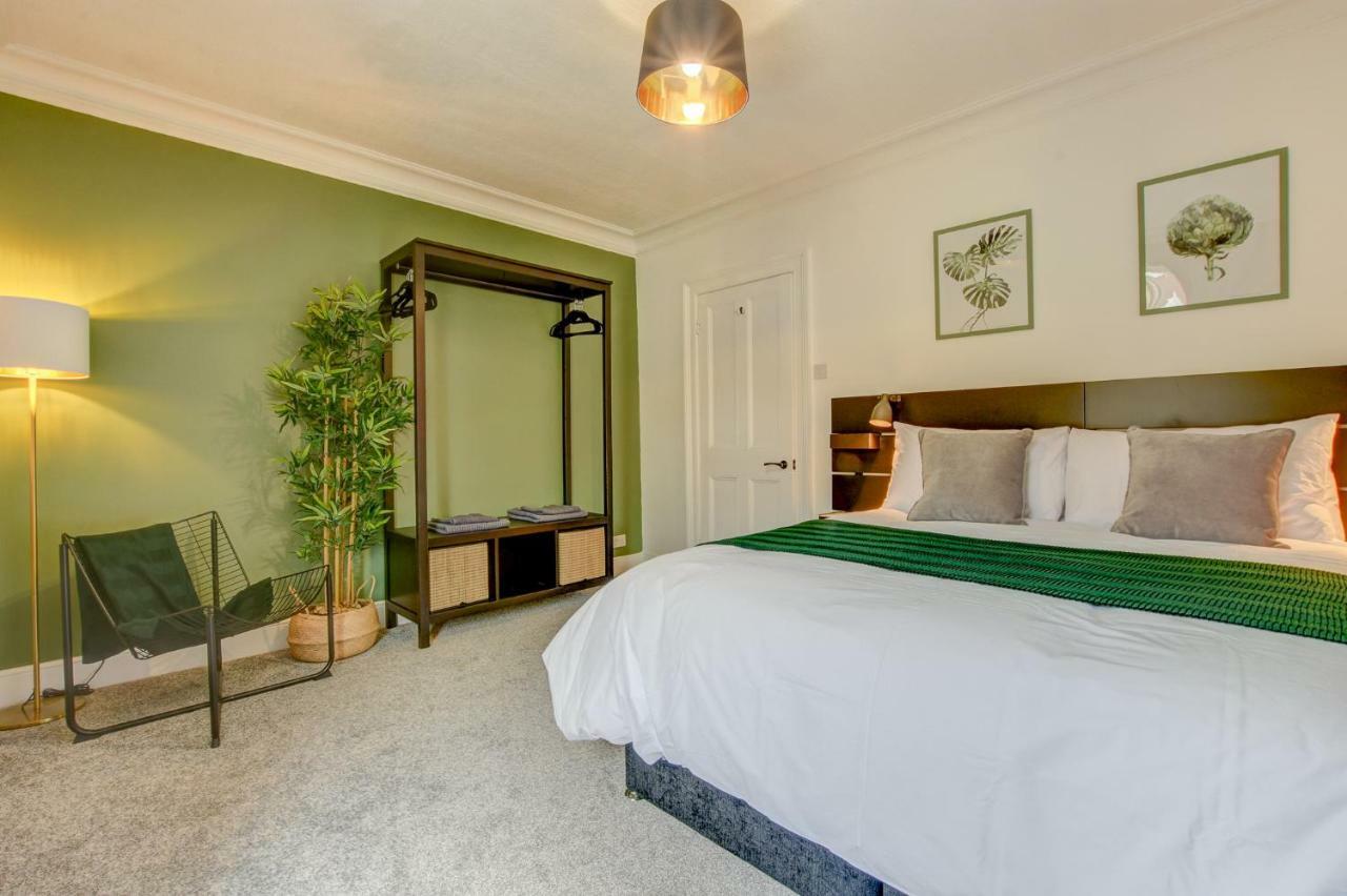 Holiday home Stones Throw Whitby